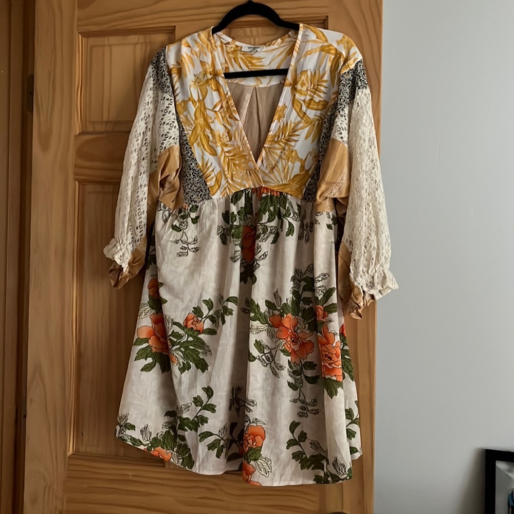 Cute floral dress, 3/4 sleeve, short